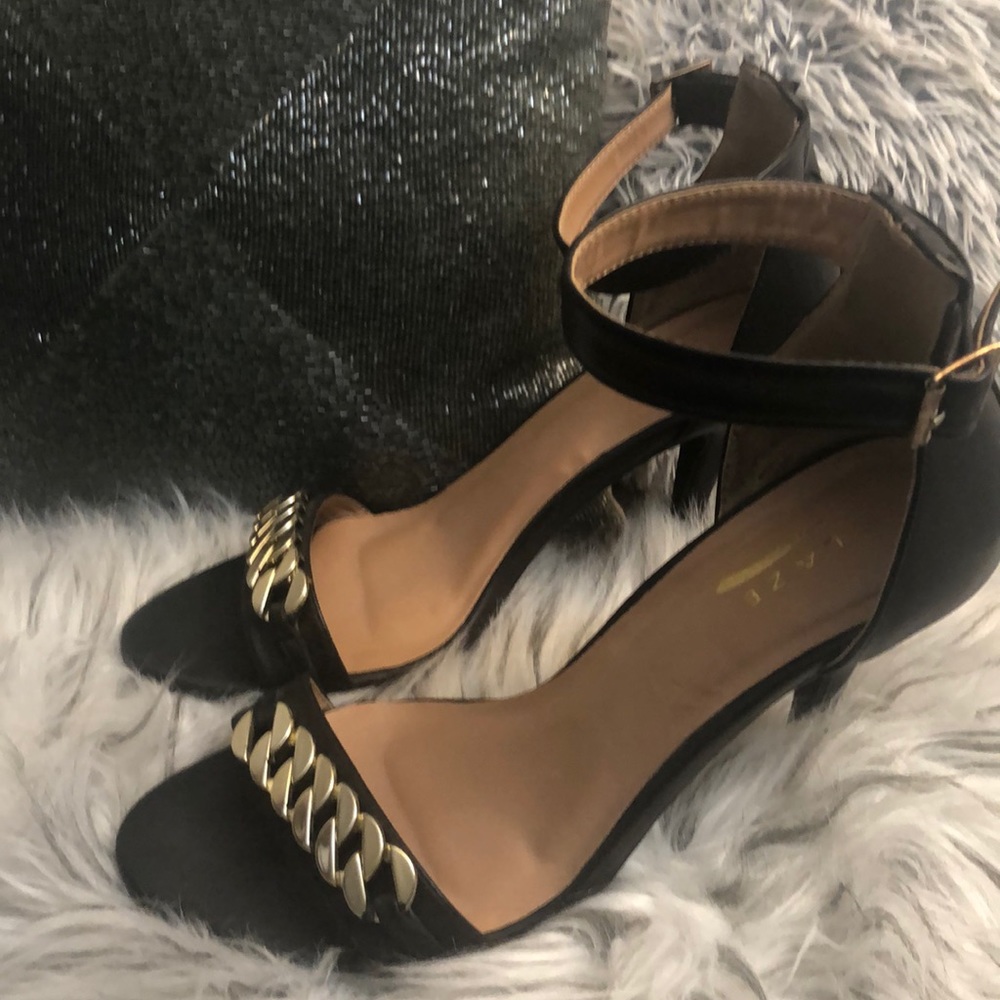 Black heel